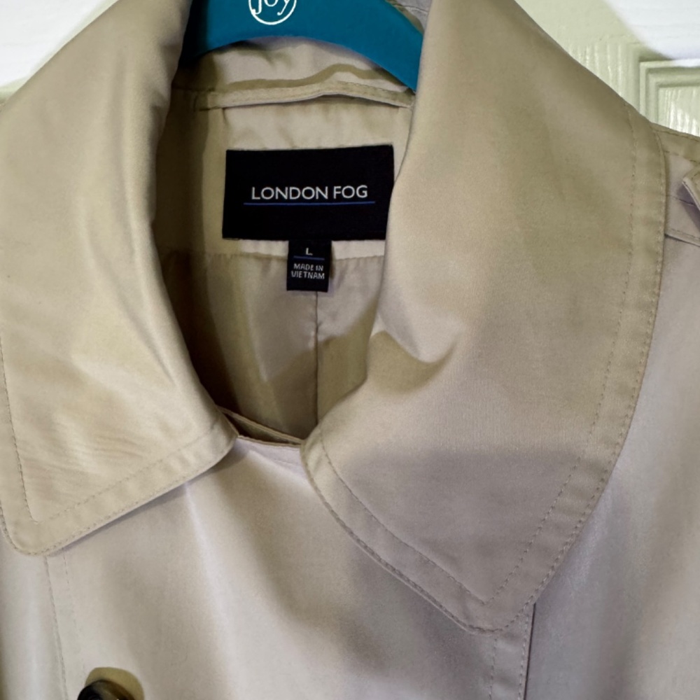London Fog Women's Double Breasted Short Trench Coat - Picture 2 of 16